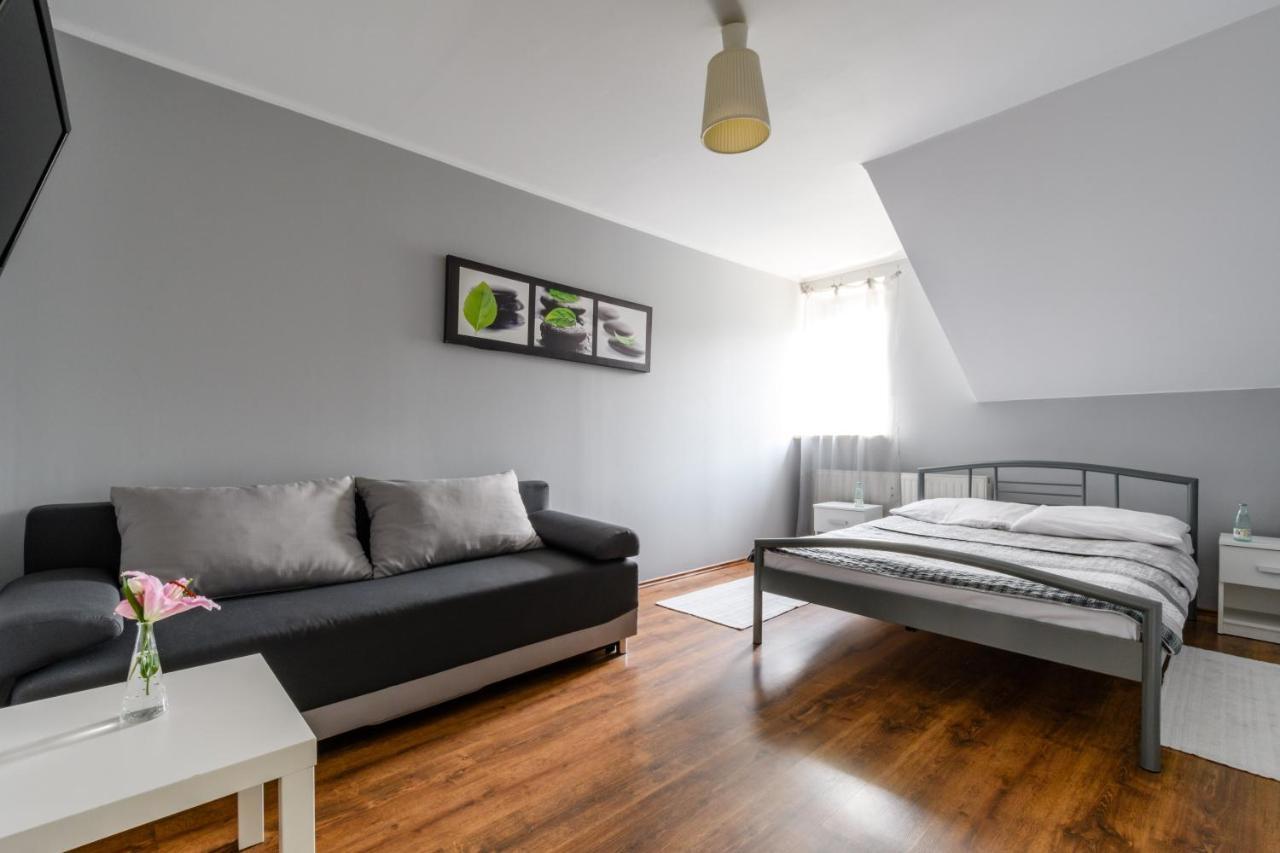 Hostel Krokodyl-Stara Praga Varsó Kültér fotó